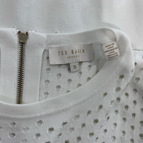 💰PRICE ⬇️ TED BAKER LONDON • Beige/White Ruffle Sleeved Sweater Blouse • sz 3 - Picture 4 of 8